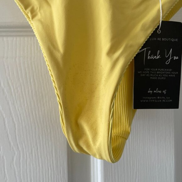 L*Space | Cabana Bitsy Bikini Bottom - Picture 6 of 7